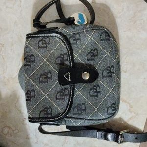 Dooney & Bourke